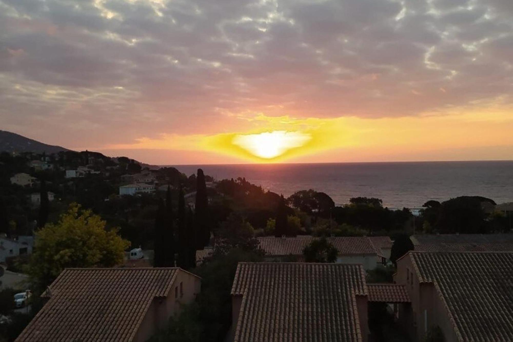 Duplex In Pramousquier - Sea View Διαμέρισμα Le Lavandou Εξωτερικό φωτογραφία